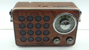 Radio przenośne Retro MK-613.